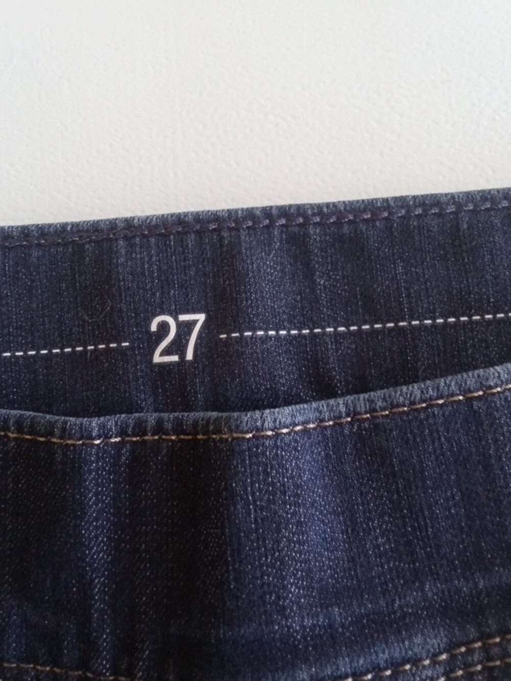 Levi's Dark Indigo Stretch Jeggings - Elastic Waist Slim Fit - Picture 2 of 8